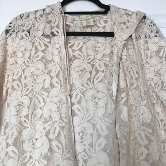 Cream lace zip up size small with hood - Picture 3 of 3